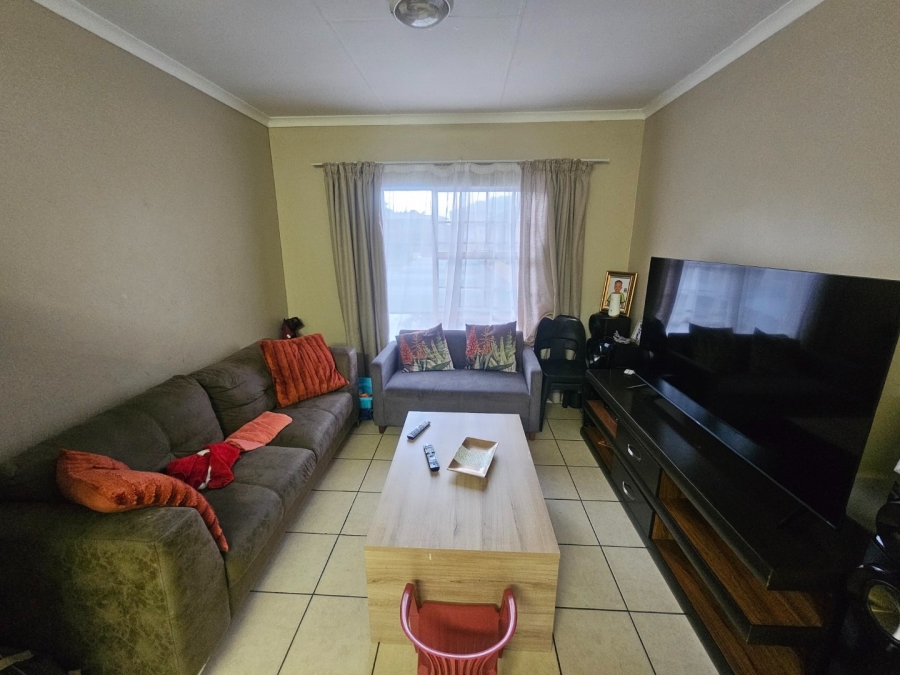 2 Bedroom Property for Sale in Rustenburg Central North West